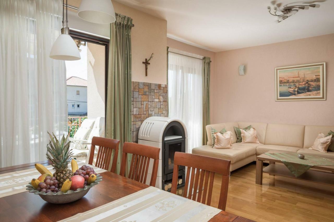 Apartment Novi Kaštela Zewnętrze zdjęcie