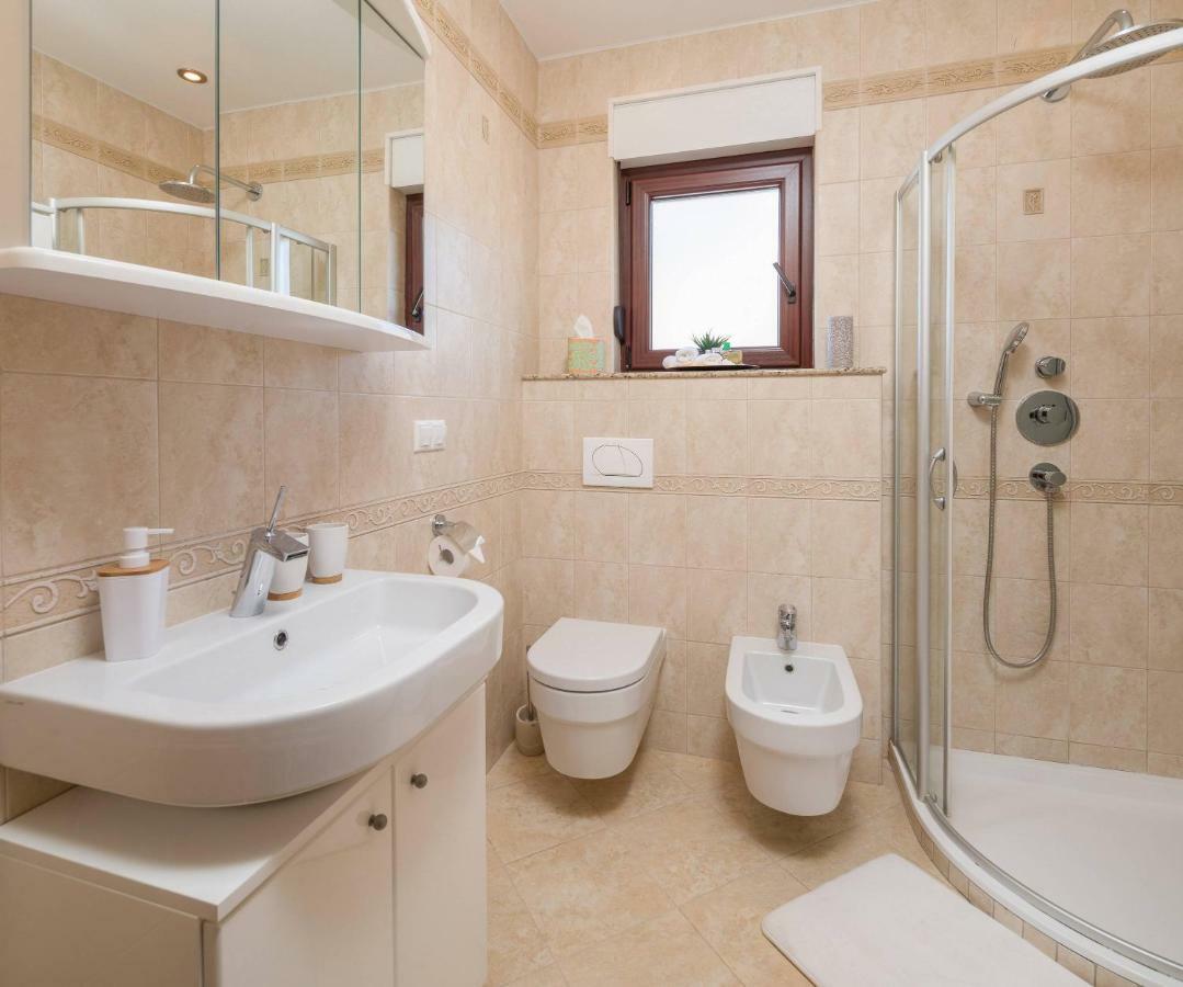 Apartment Novi Kaštela Zewnętrze zdjęcie
